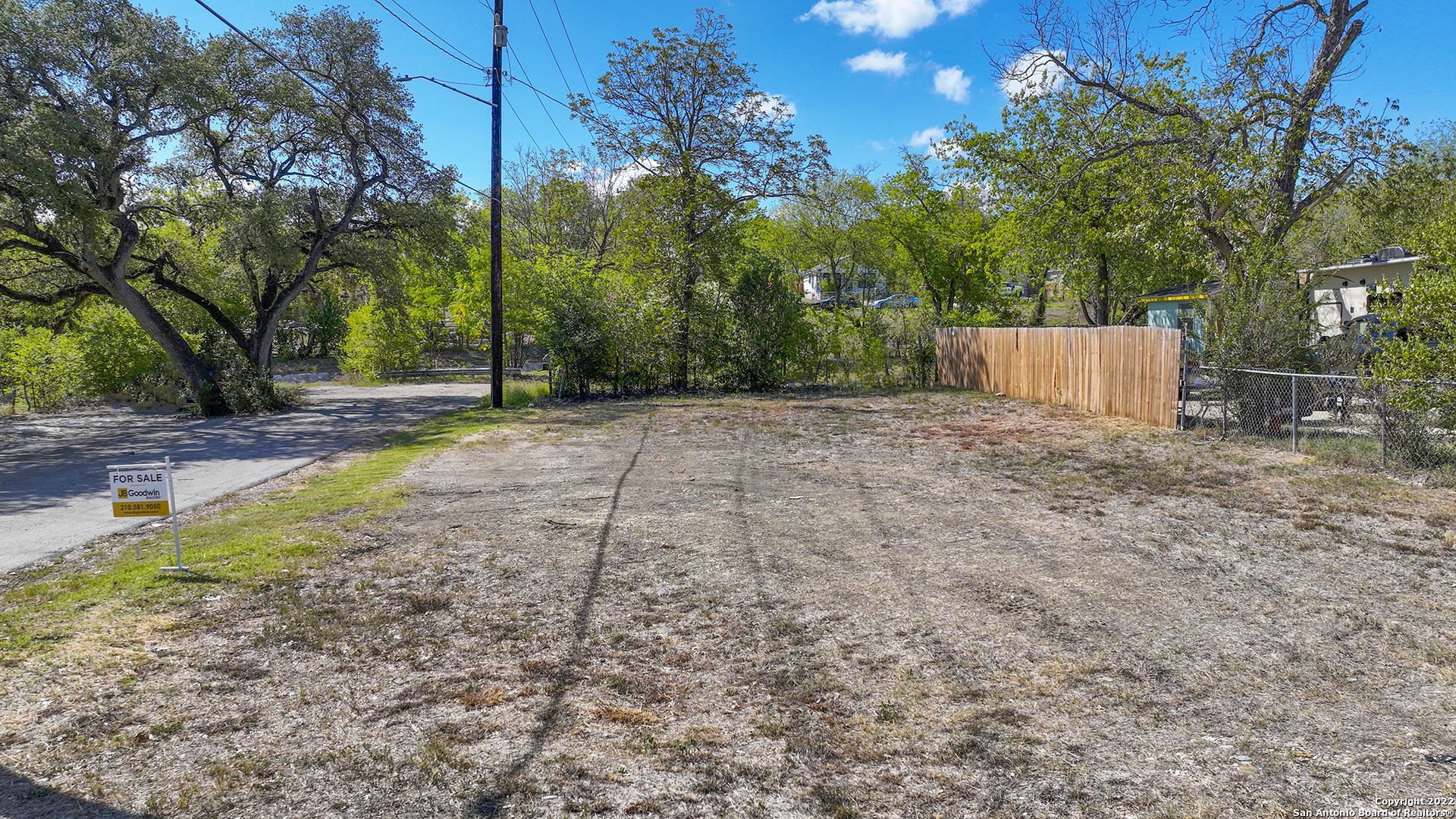 2326 MARTIN LUTHER KING DR