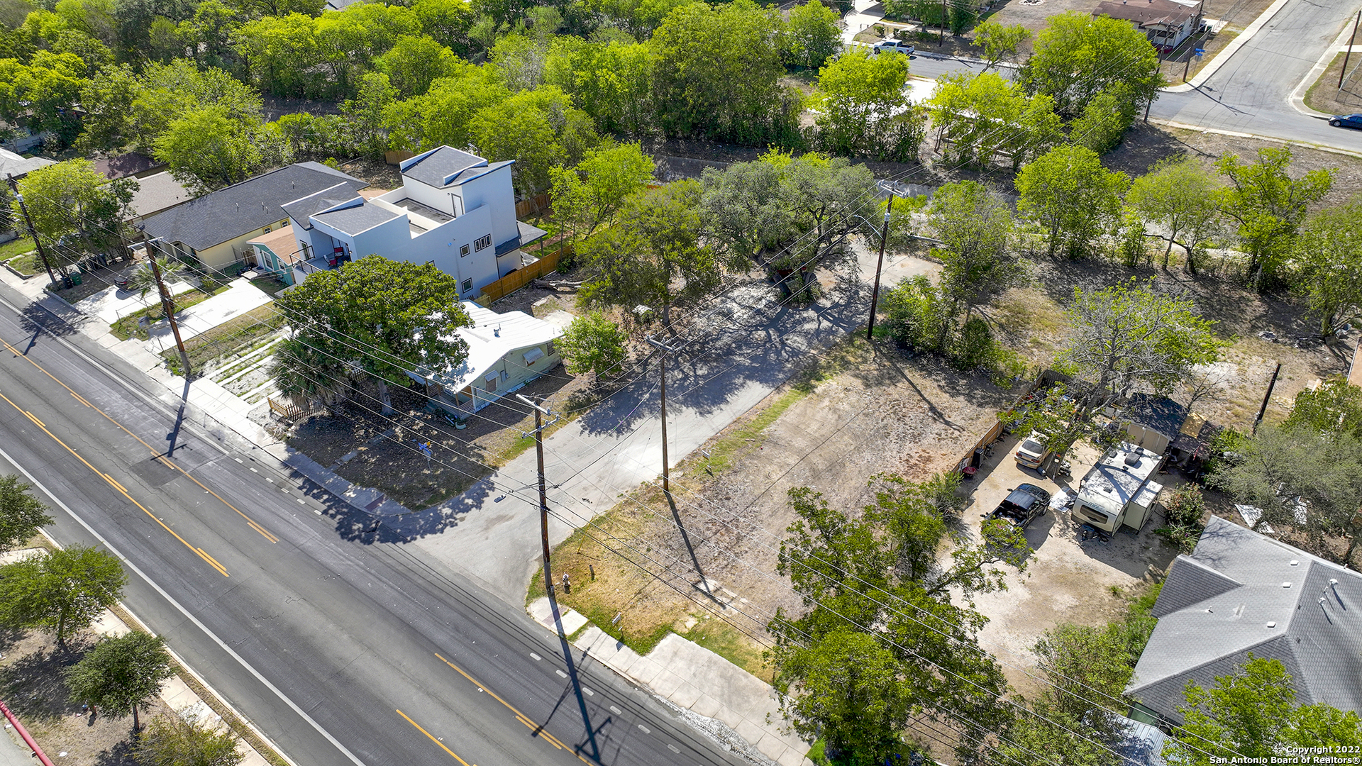 2326 MARTIN LUTHER KING DR