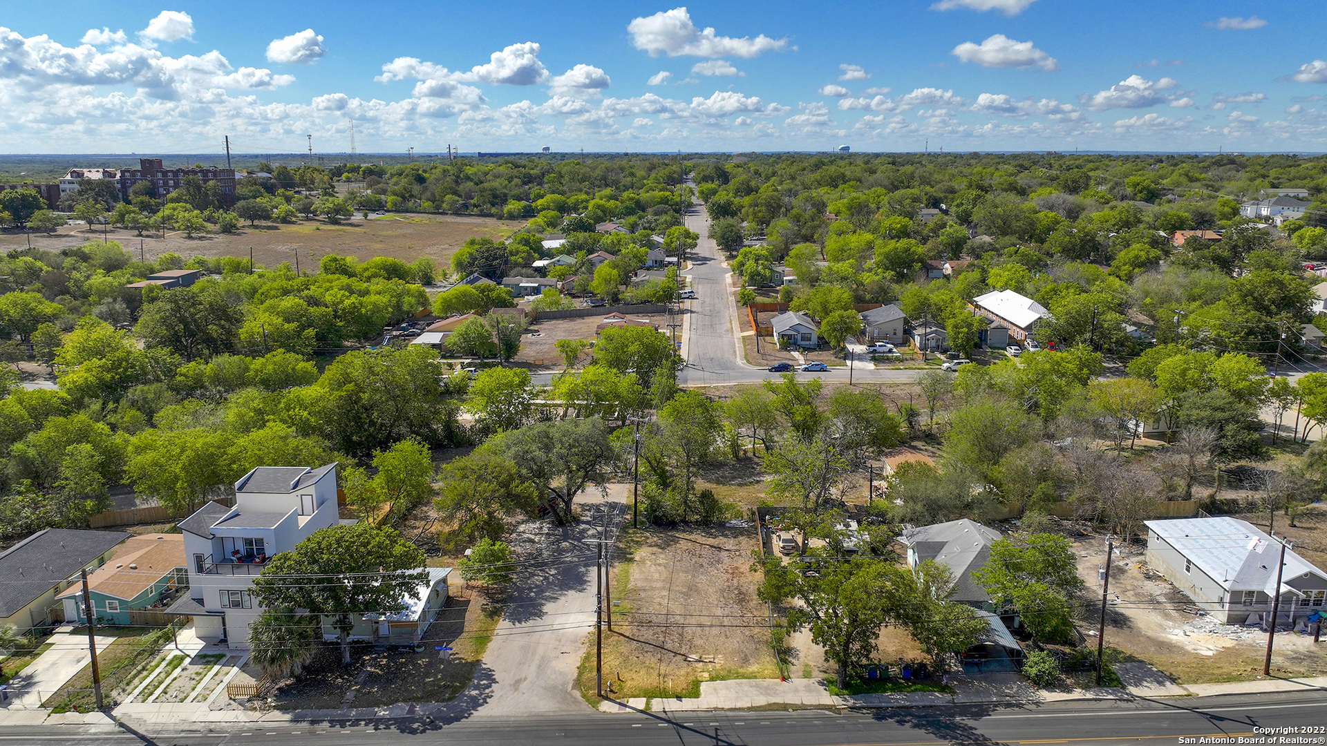 2326 MARTIN LUTHER KING DR