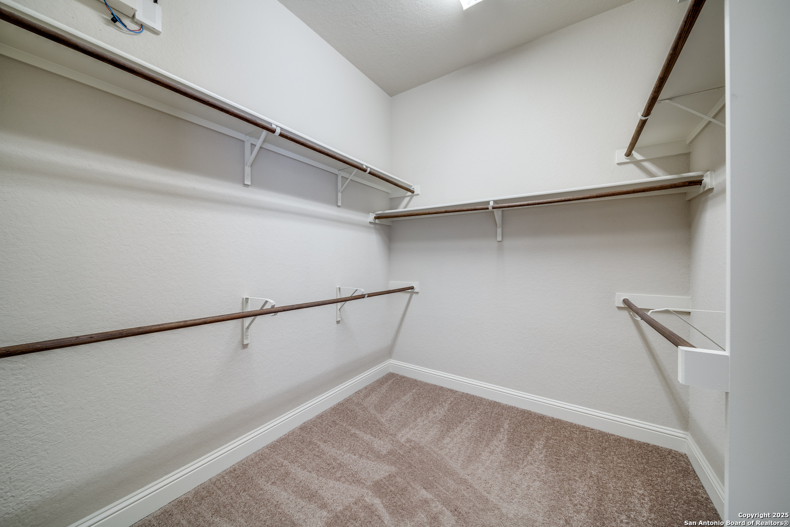 1703 Slumber Pass
