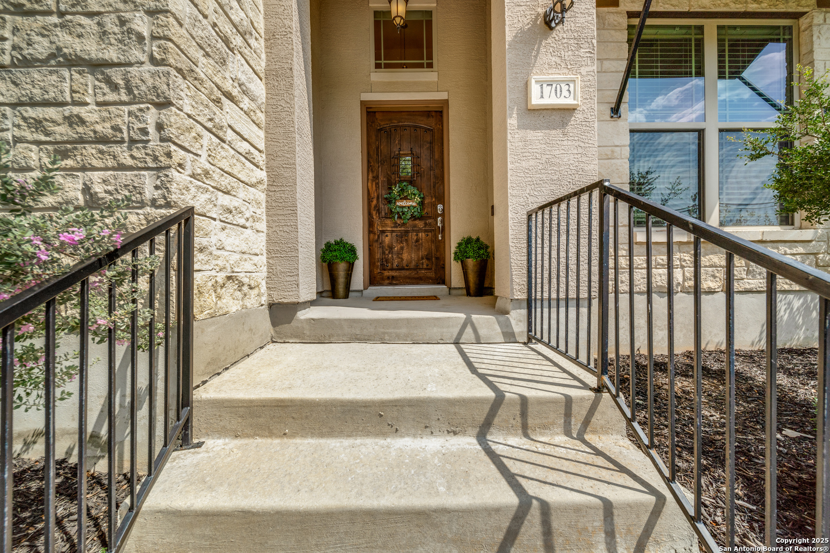 1703 Slumber Pass