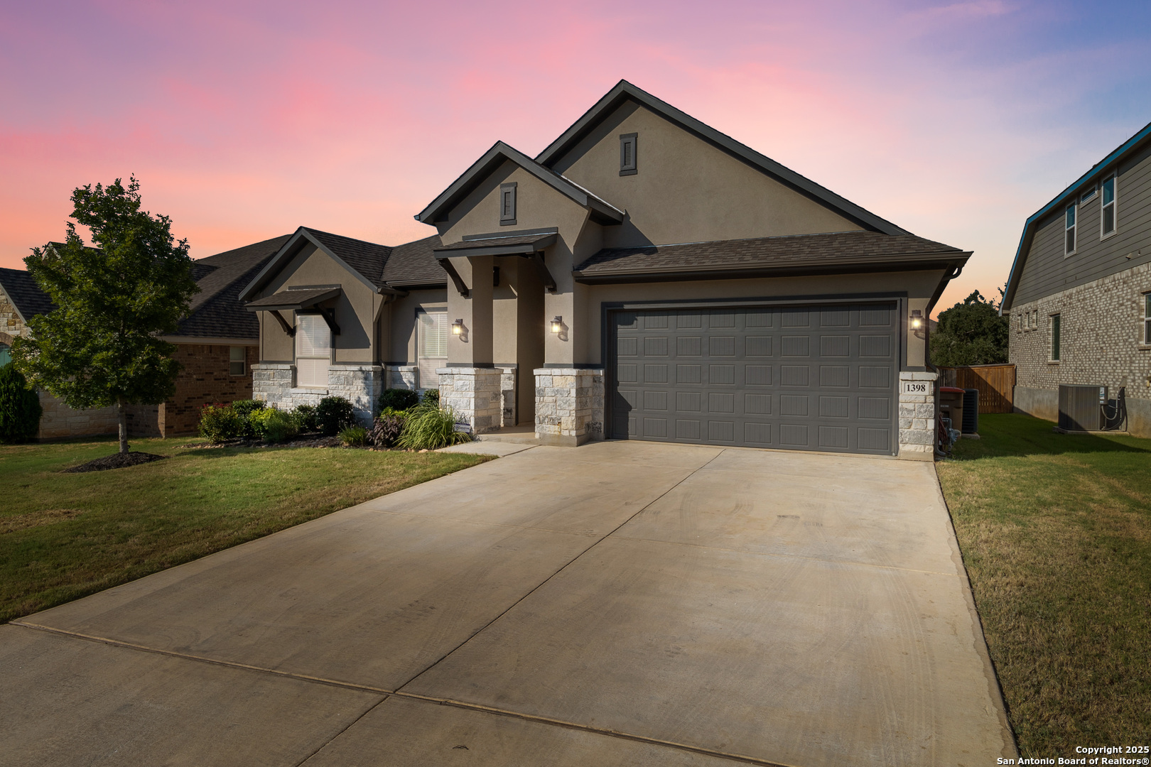 1398 oaklawn