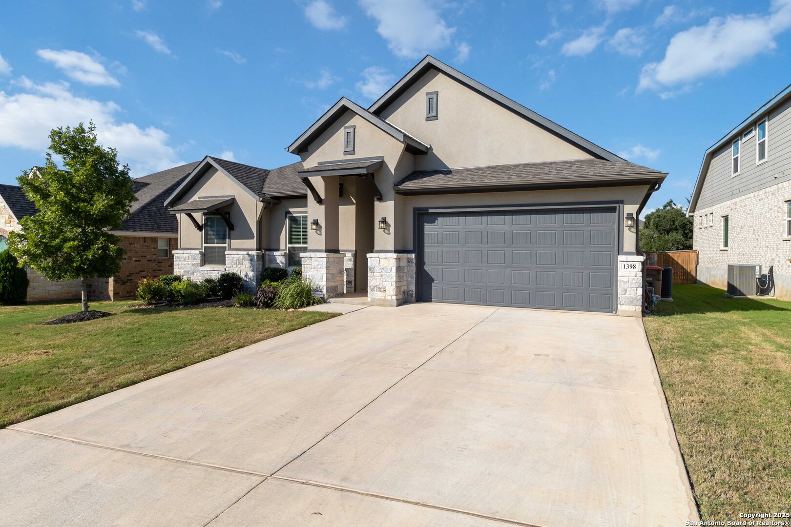 1398 oaklawn