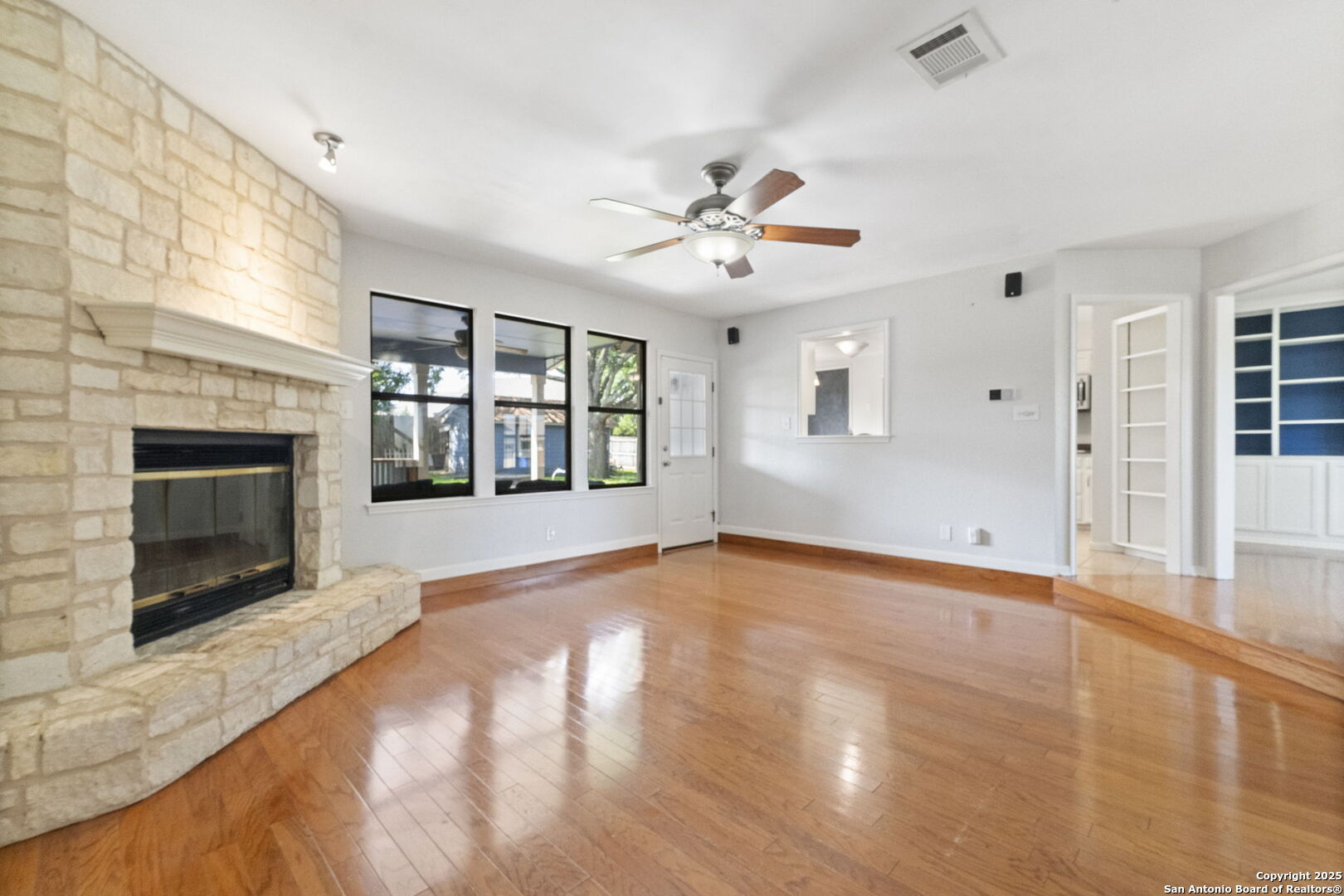 1618 Sunnybrook