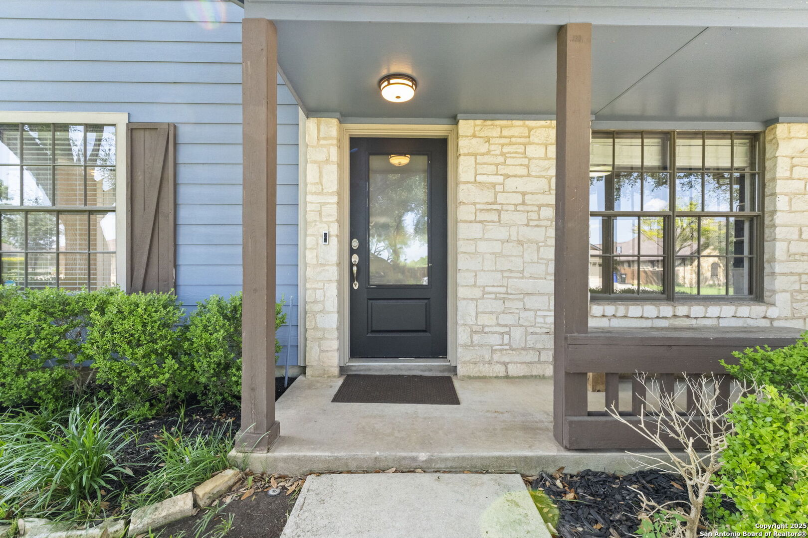 1618 Sunnybrook