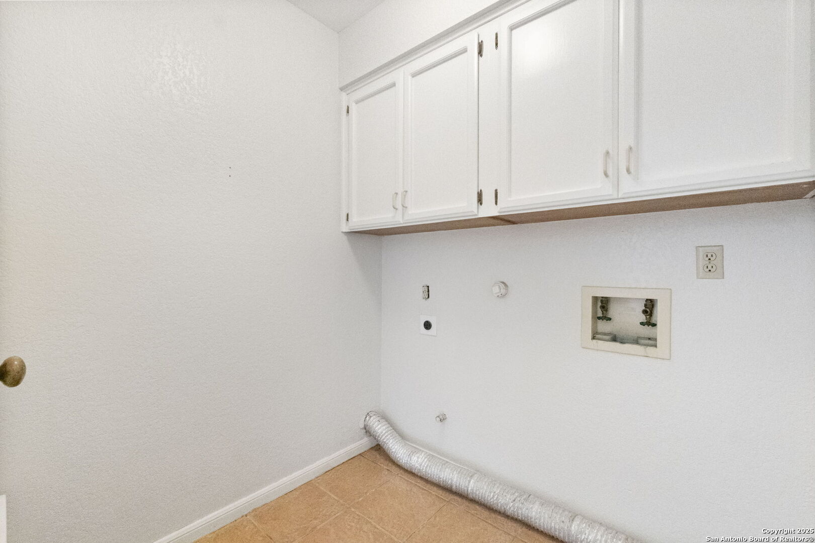1618 Sunnybrook
