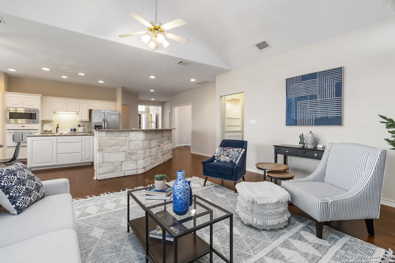 1407 Canyon Edge