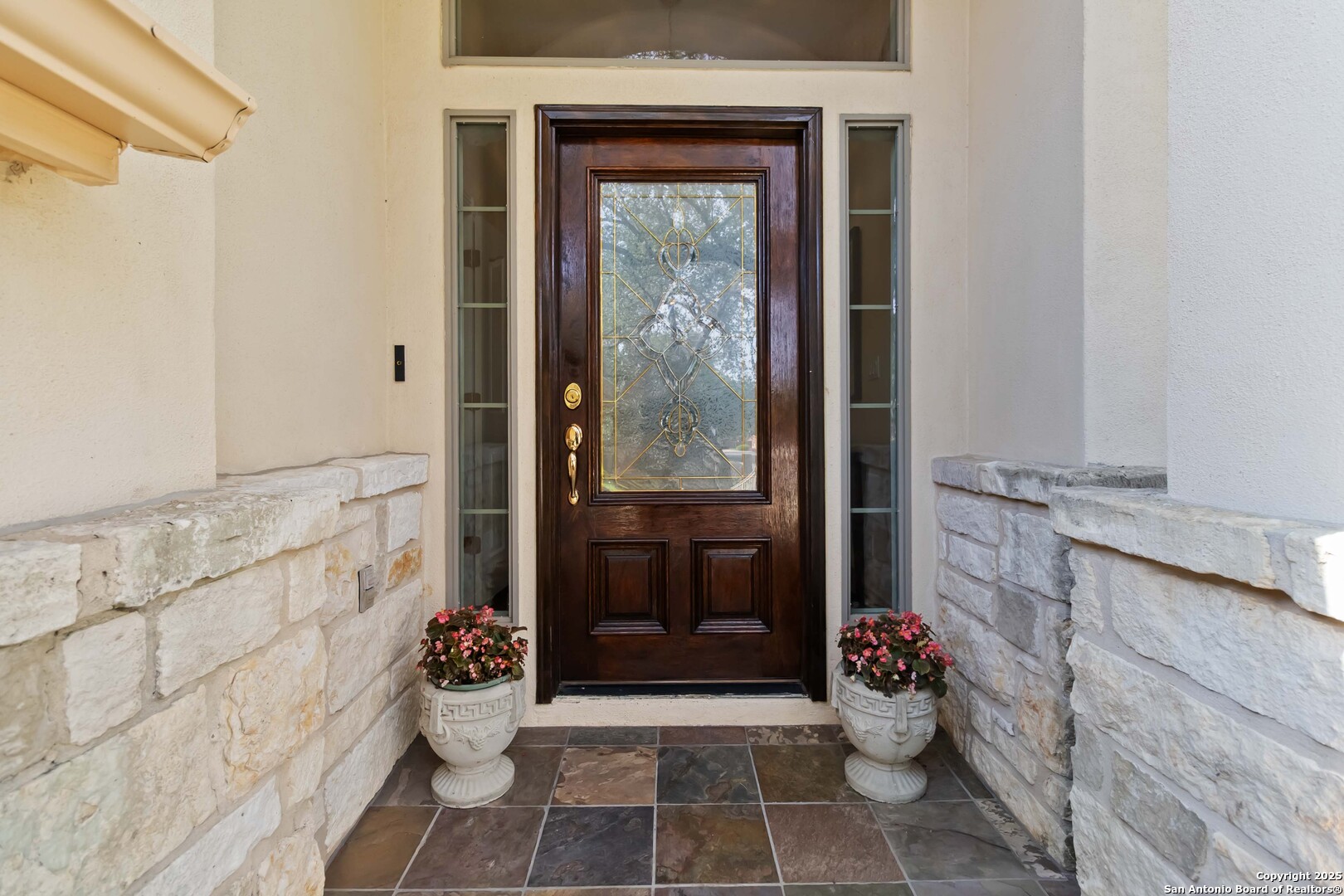 1407 Canyon Edge