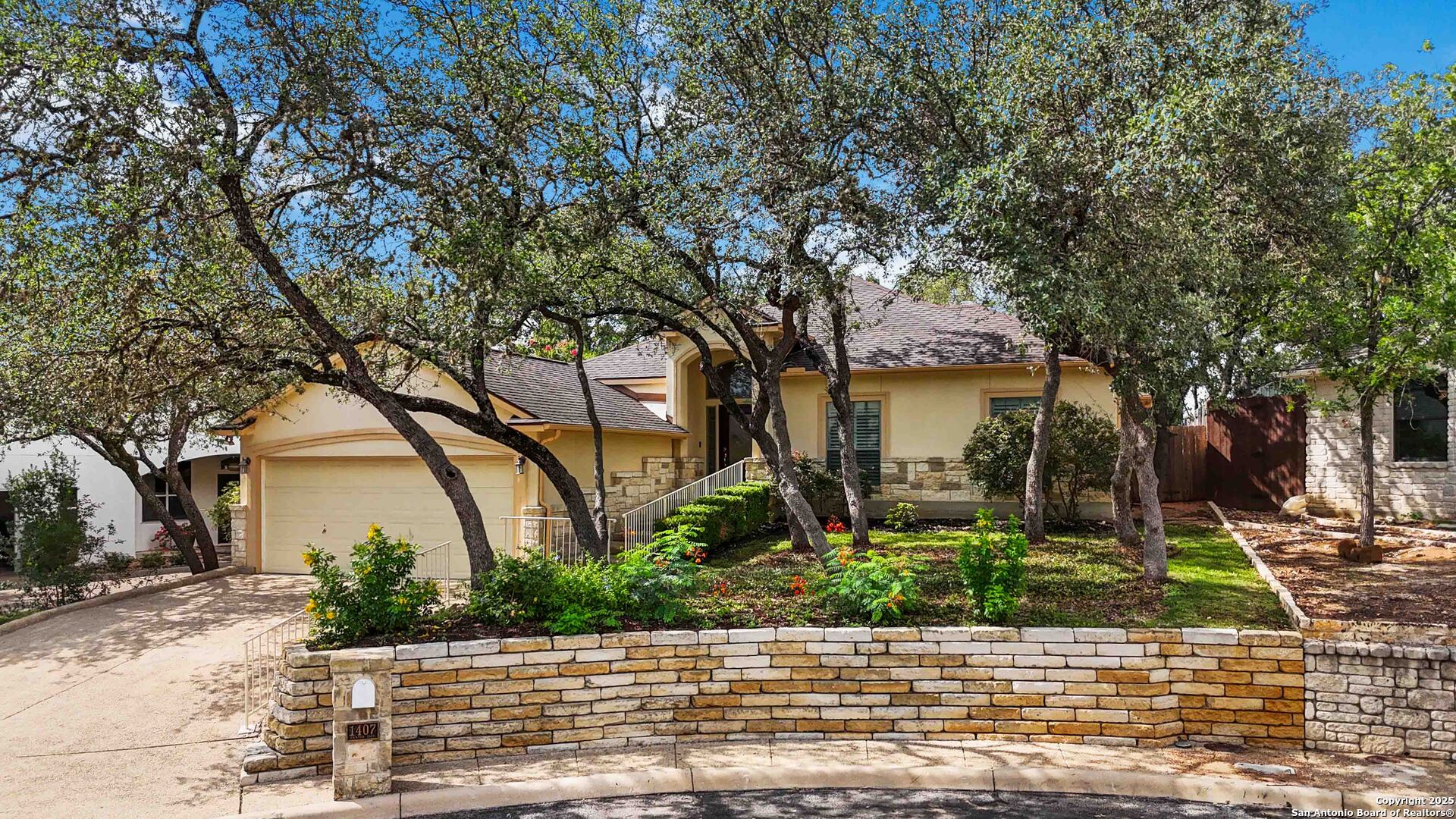 1407 Canyon Edge