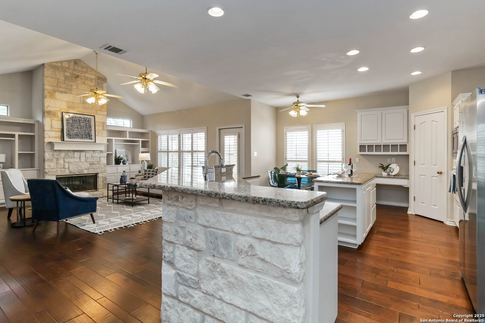 1407 Canyon Edge