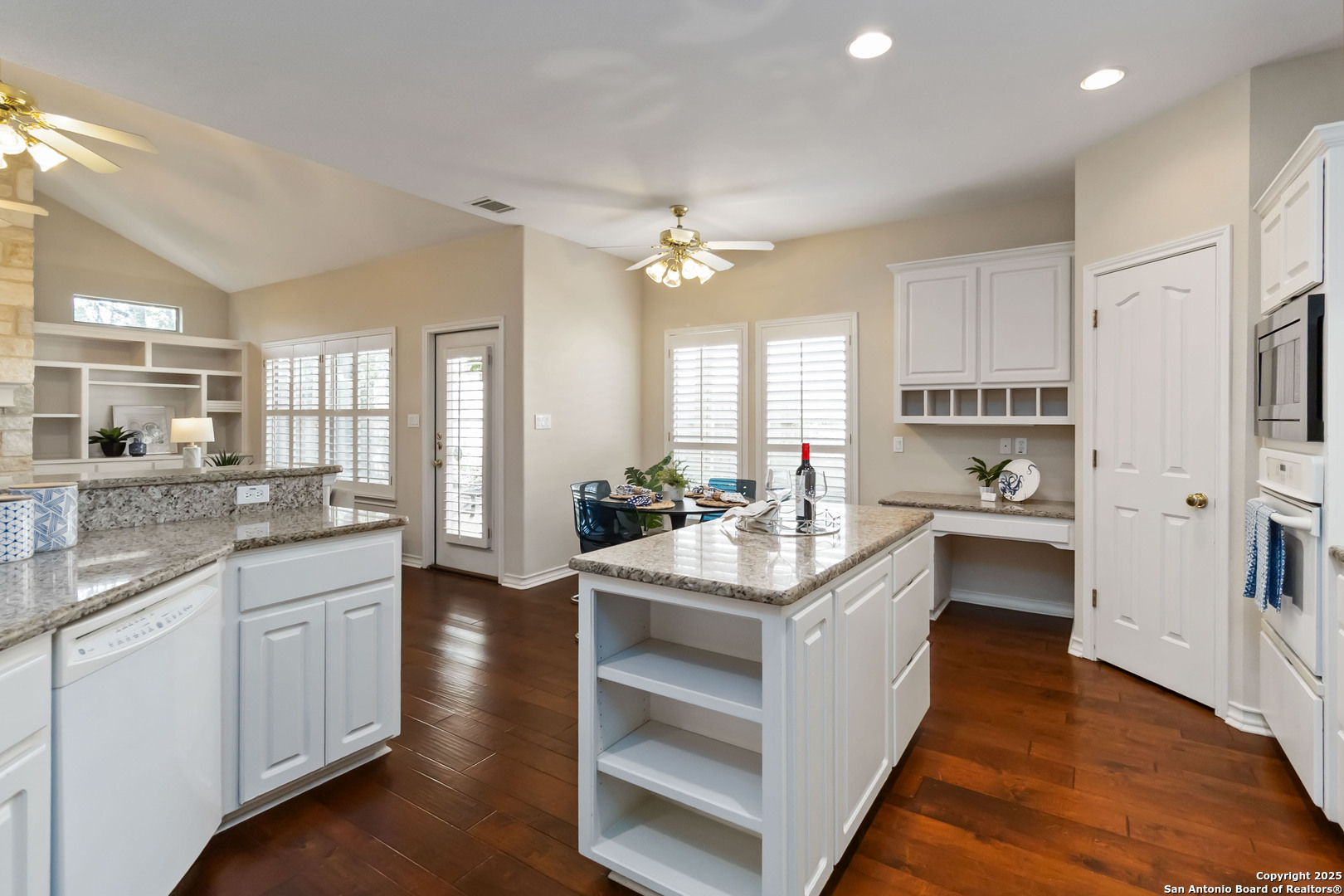 1407 Canyon Edge
