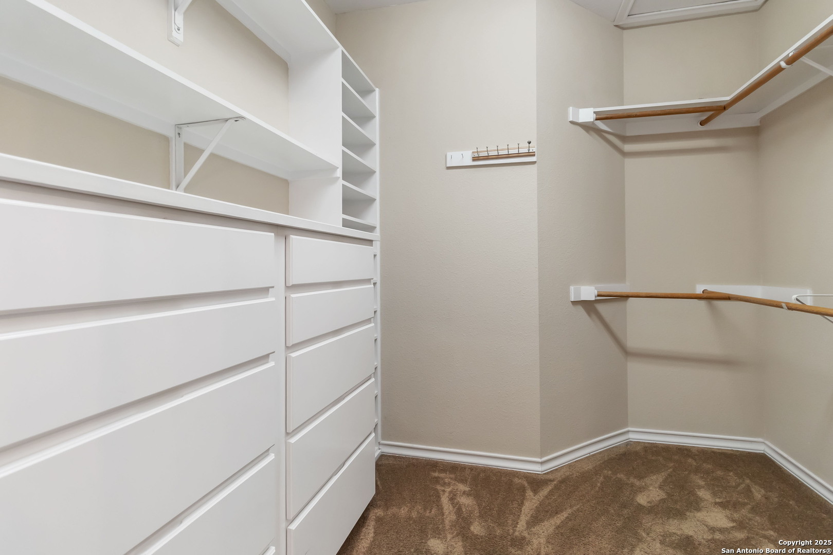 1407 Canyon Edge