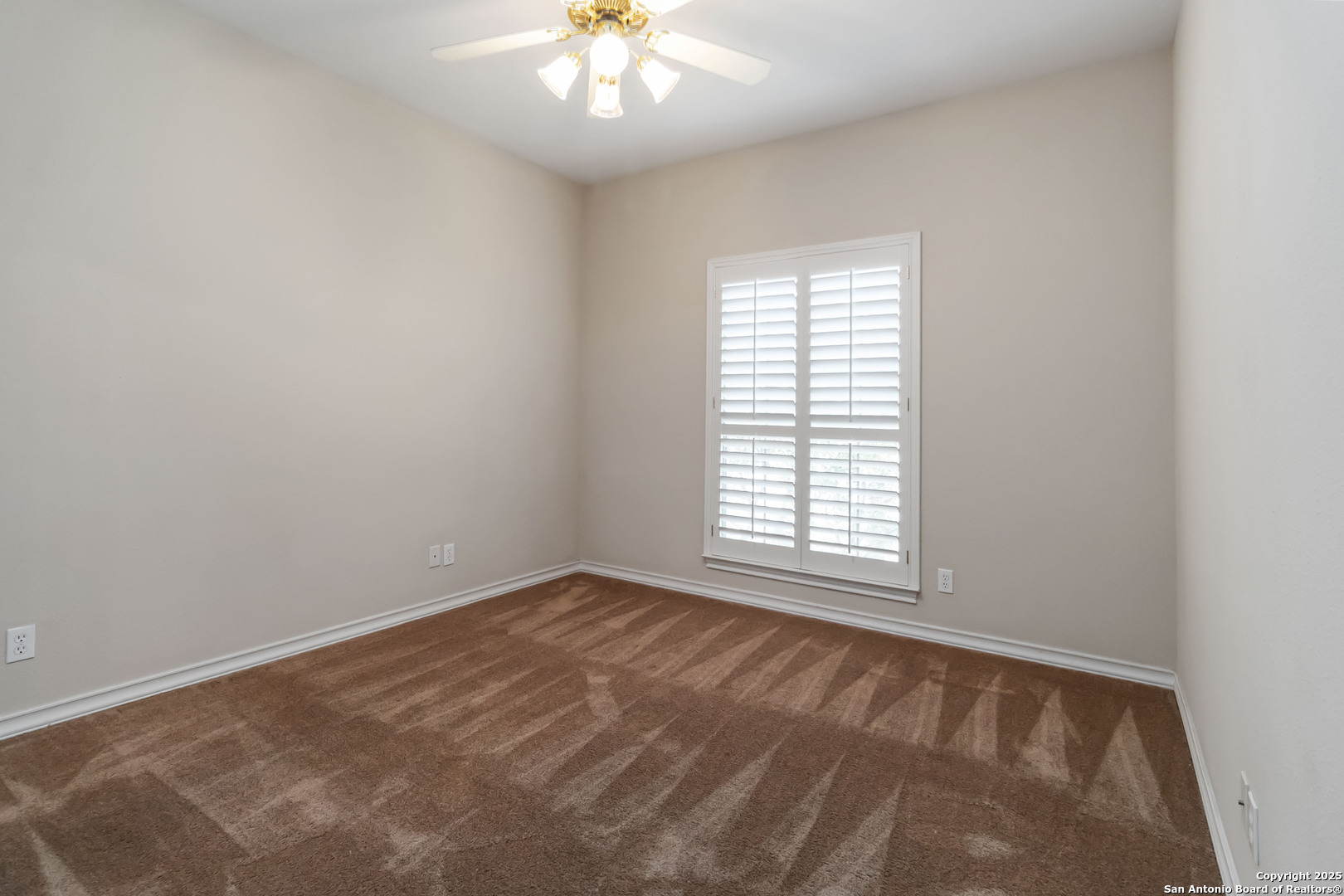 1407 Canyon Edge