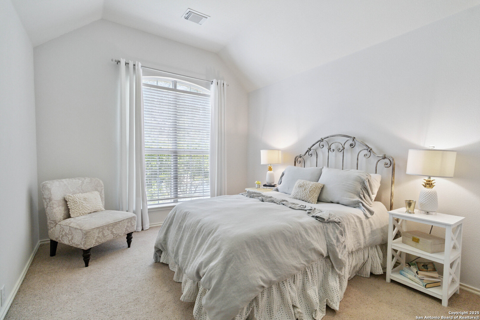 12806 Vista Haven