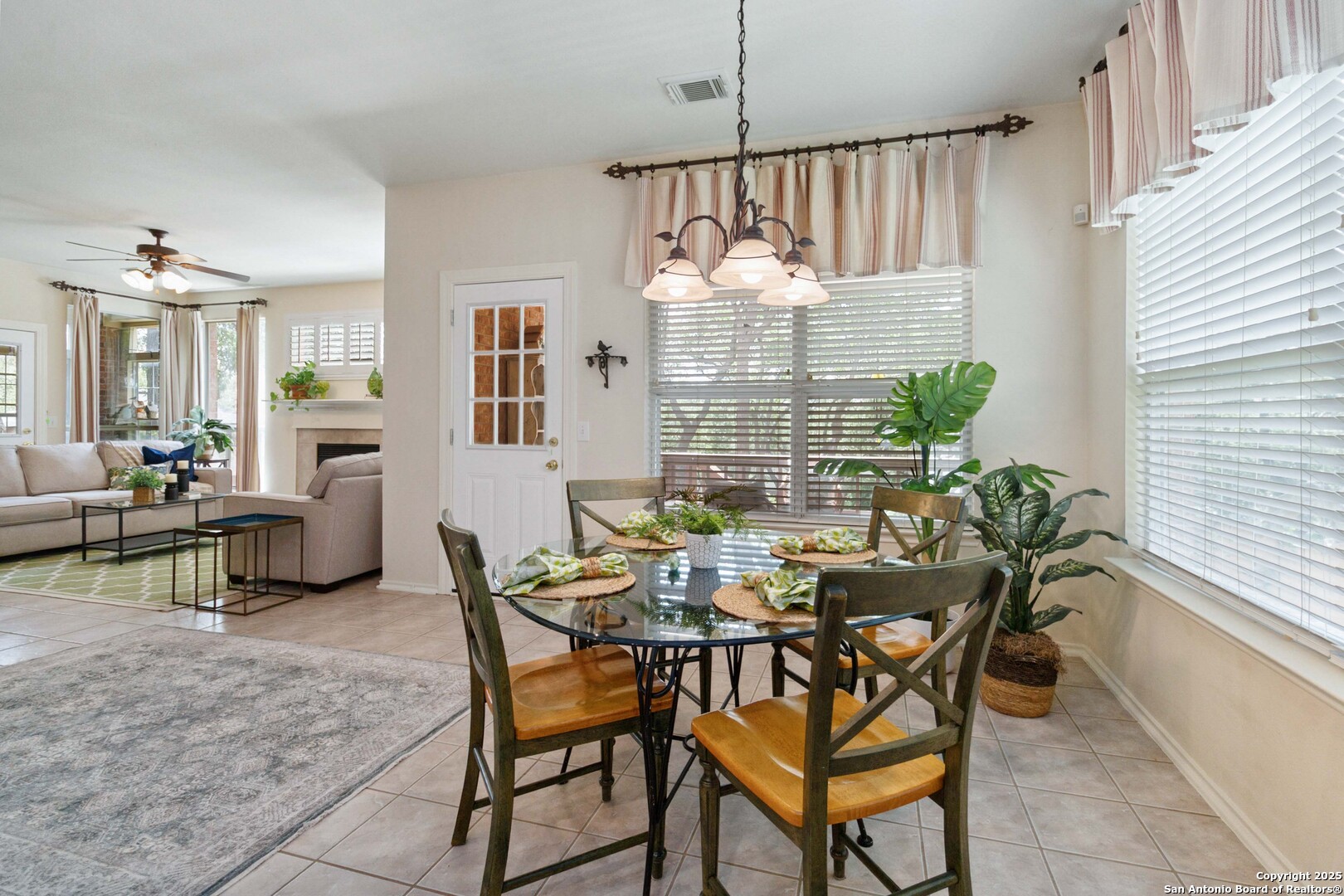12806 Vista Haven