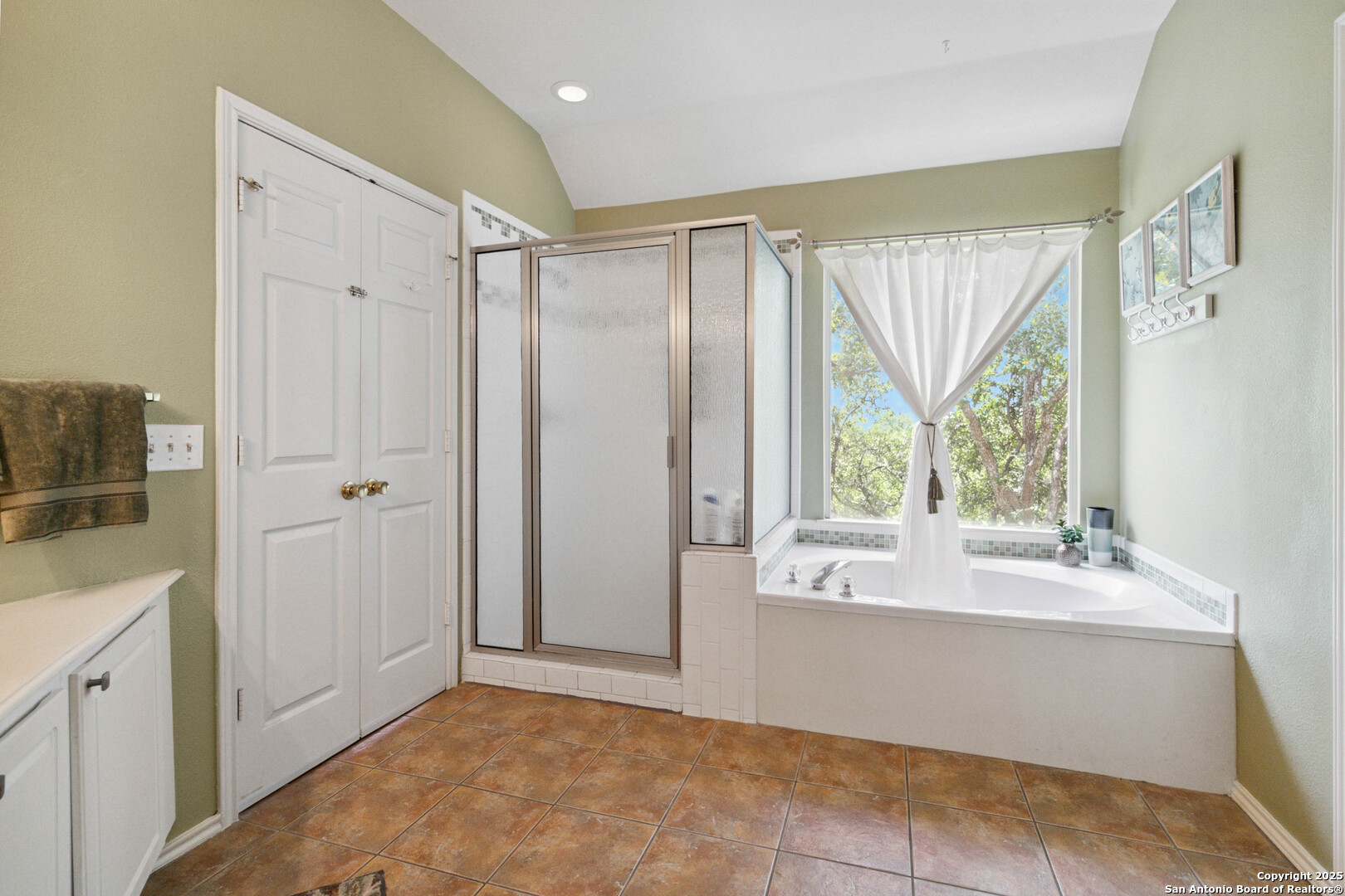 12806 Vista Haven