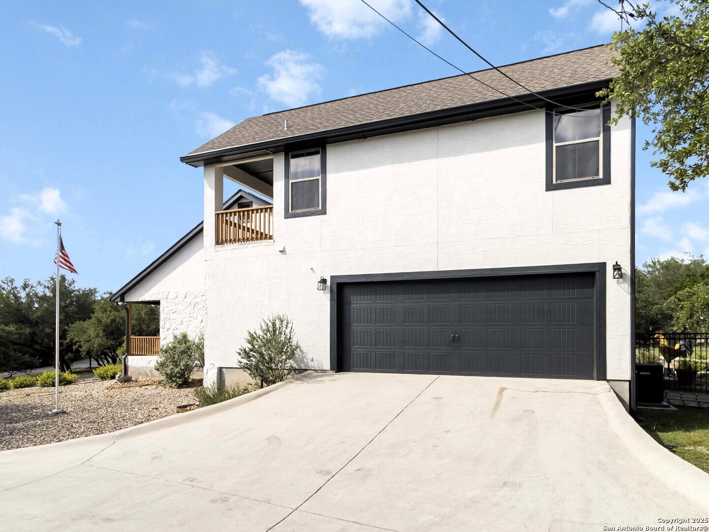 204 Hidden Ridge