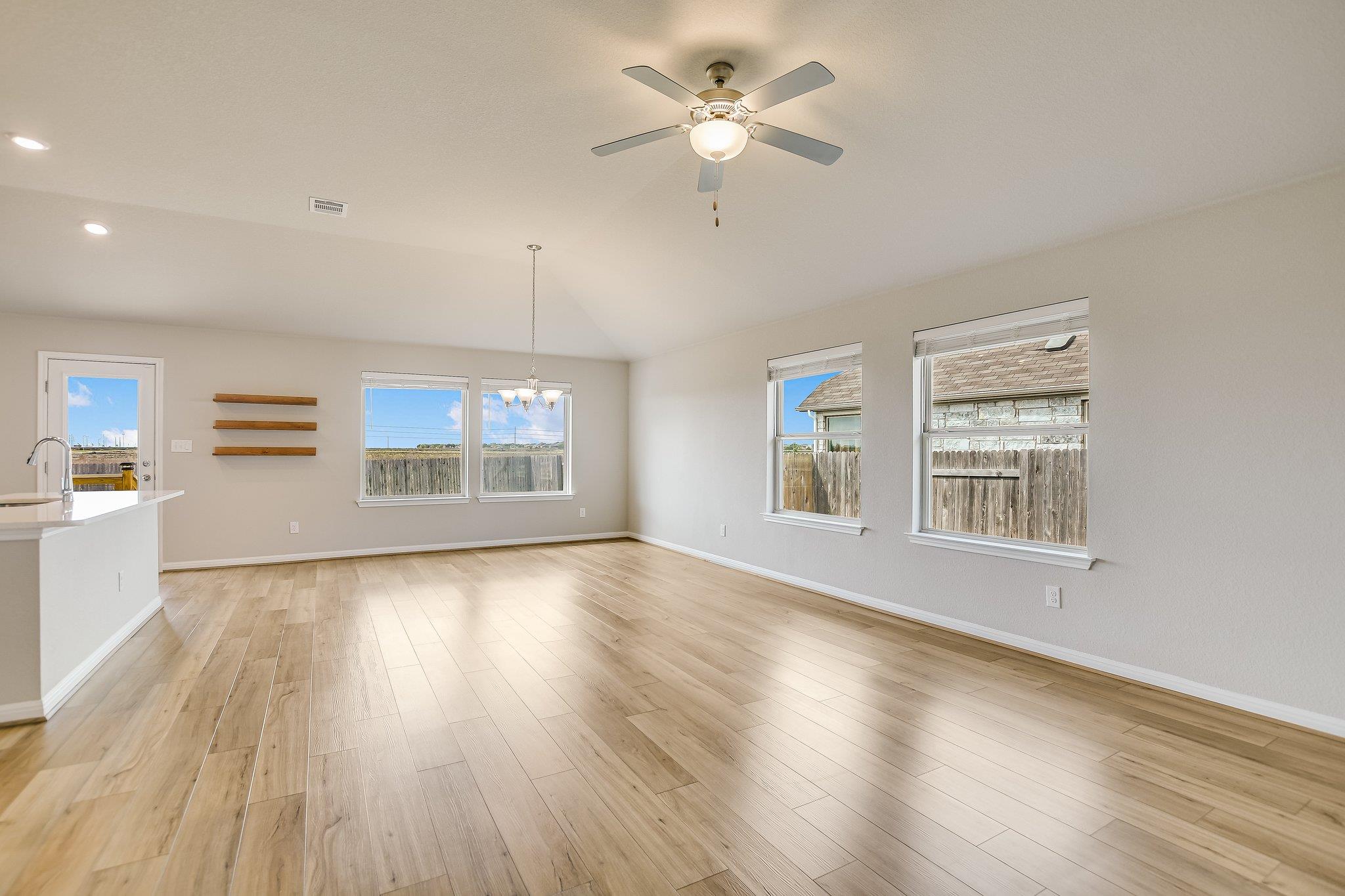 309 Chickasaw LN