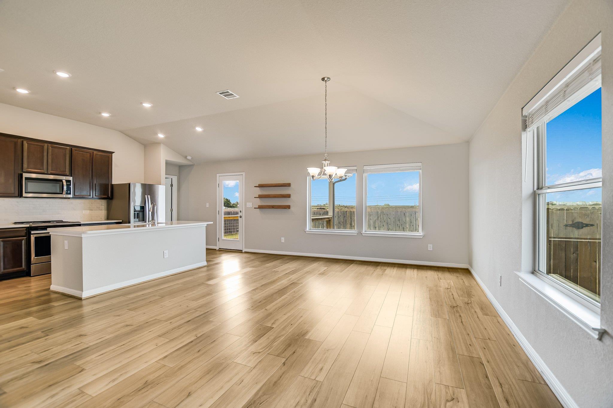 309 Chickasaw LN