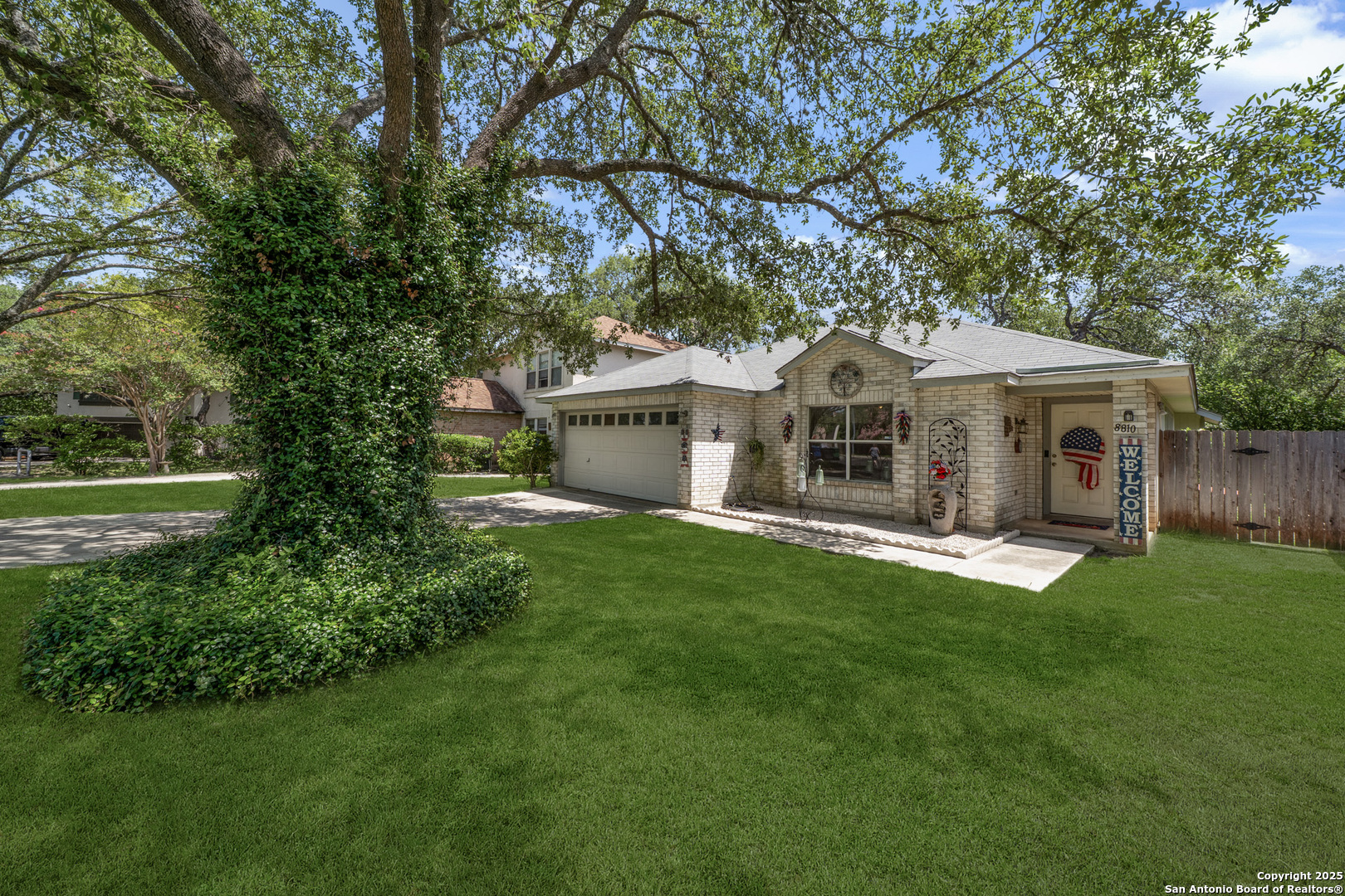 8810 Sebec Cir