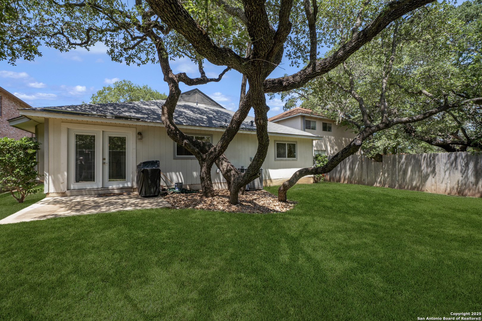 8810 Sebec Cir