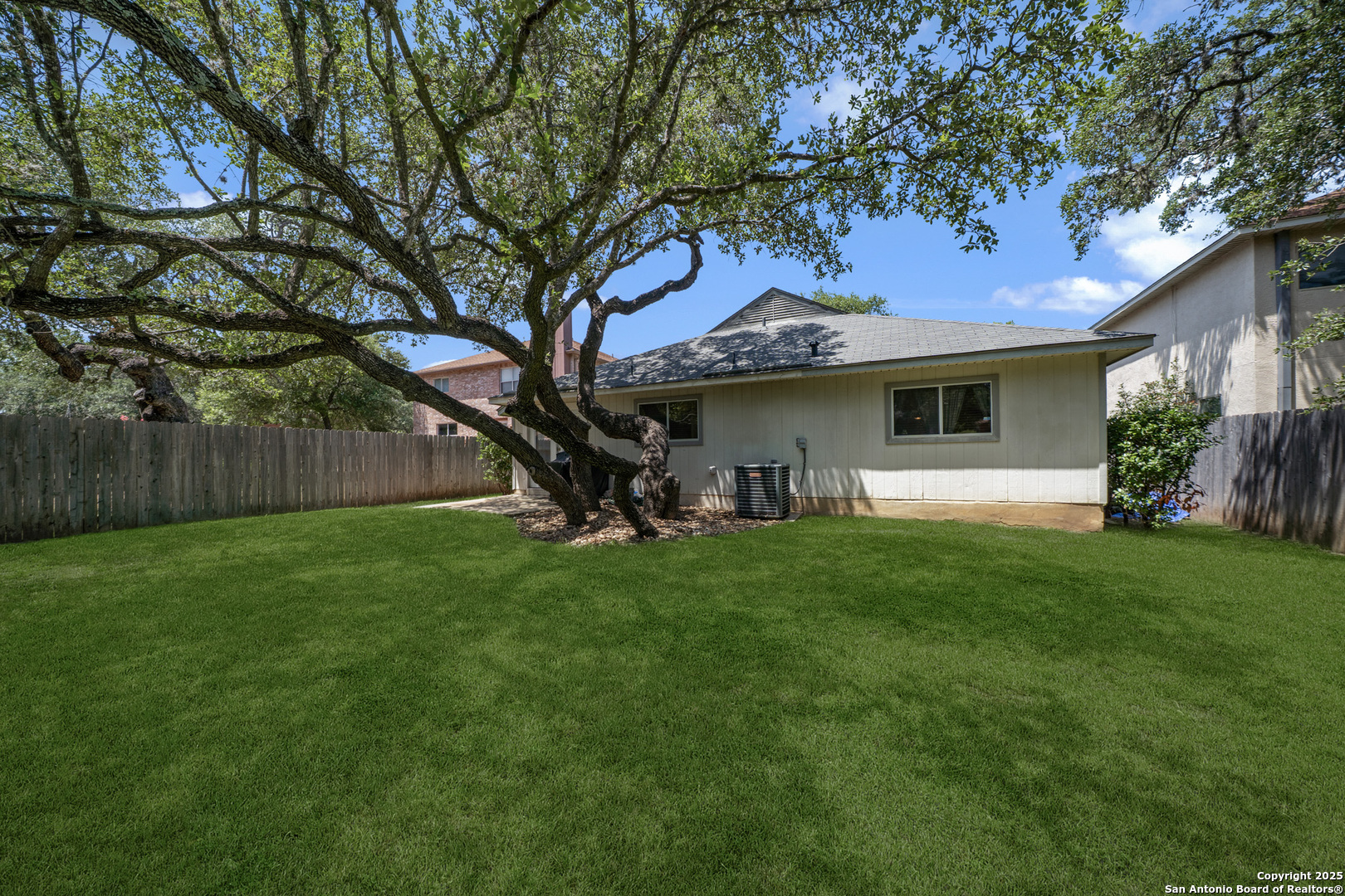 8810 Sebec Cir
