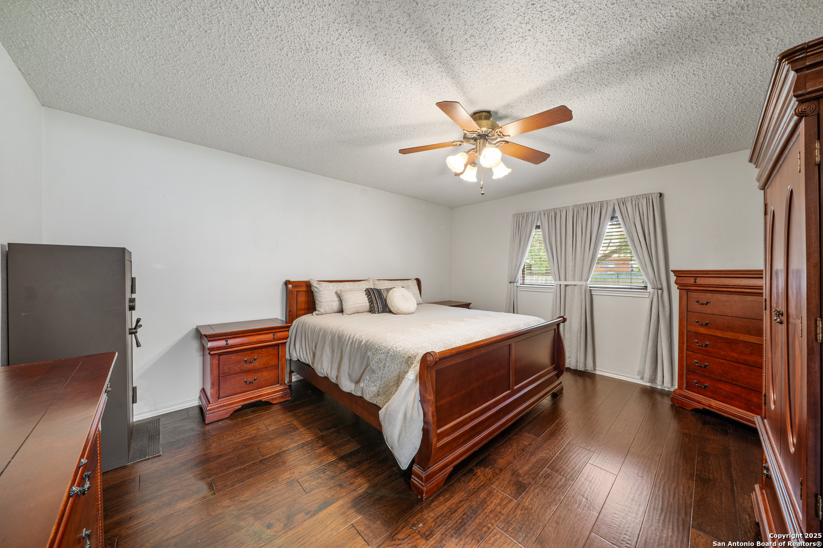 8810 Sebec Cir