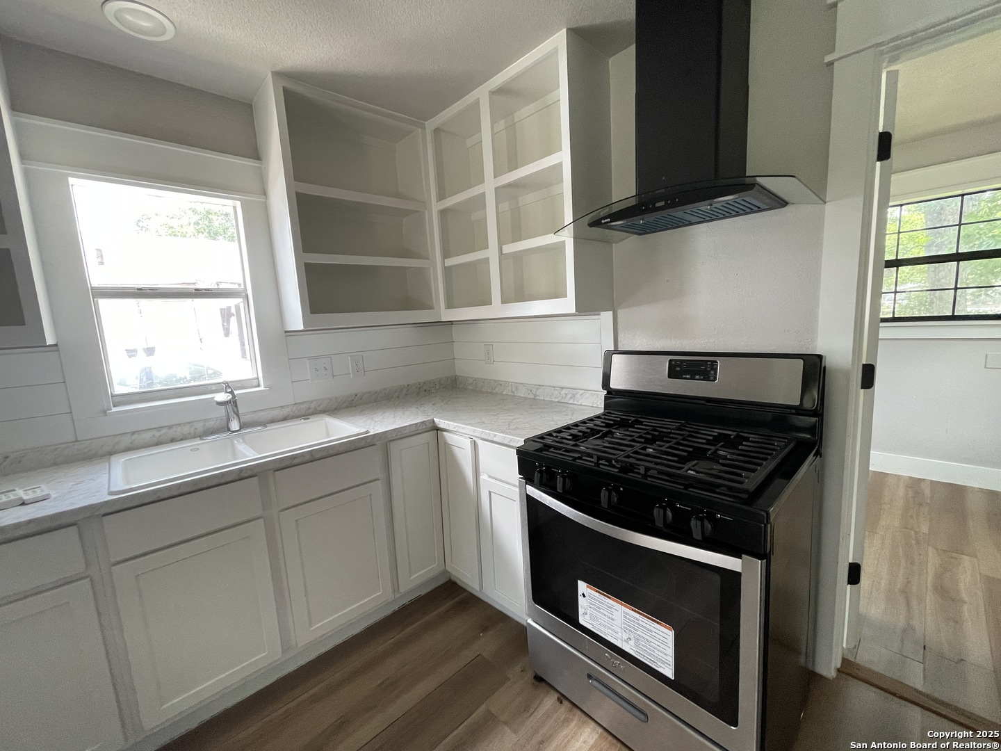 603 Humboldt