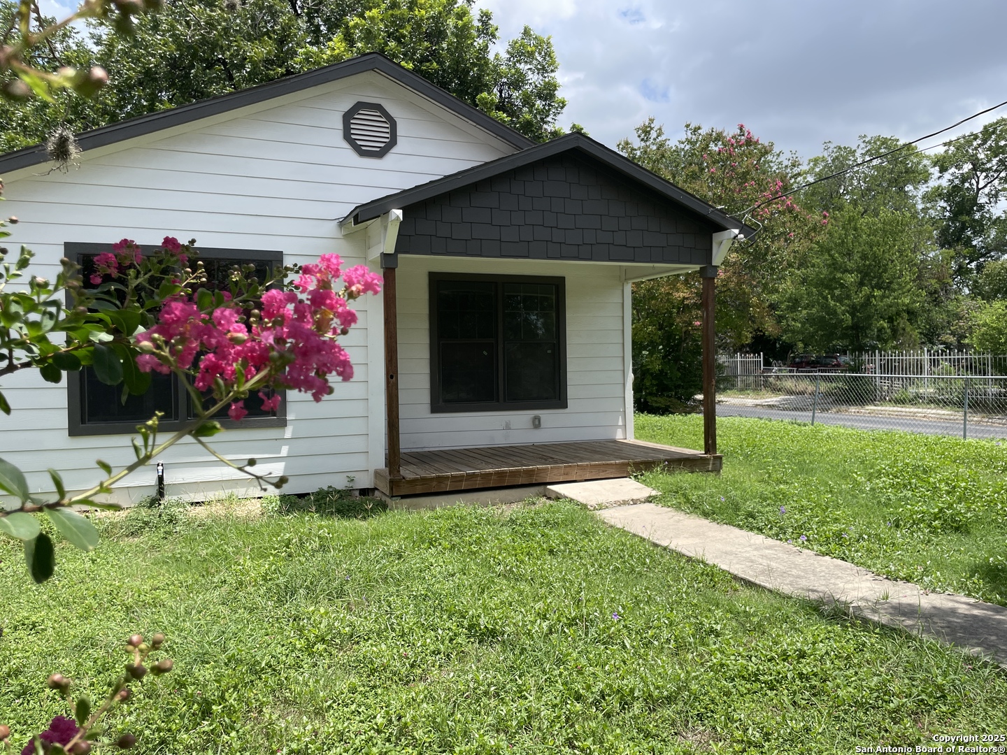 603 Humboldt