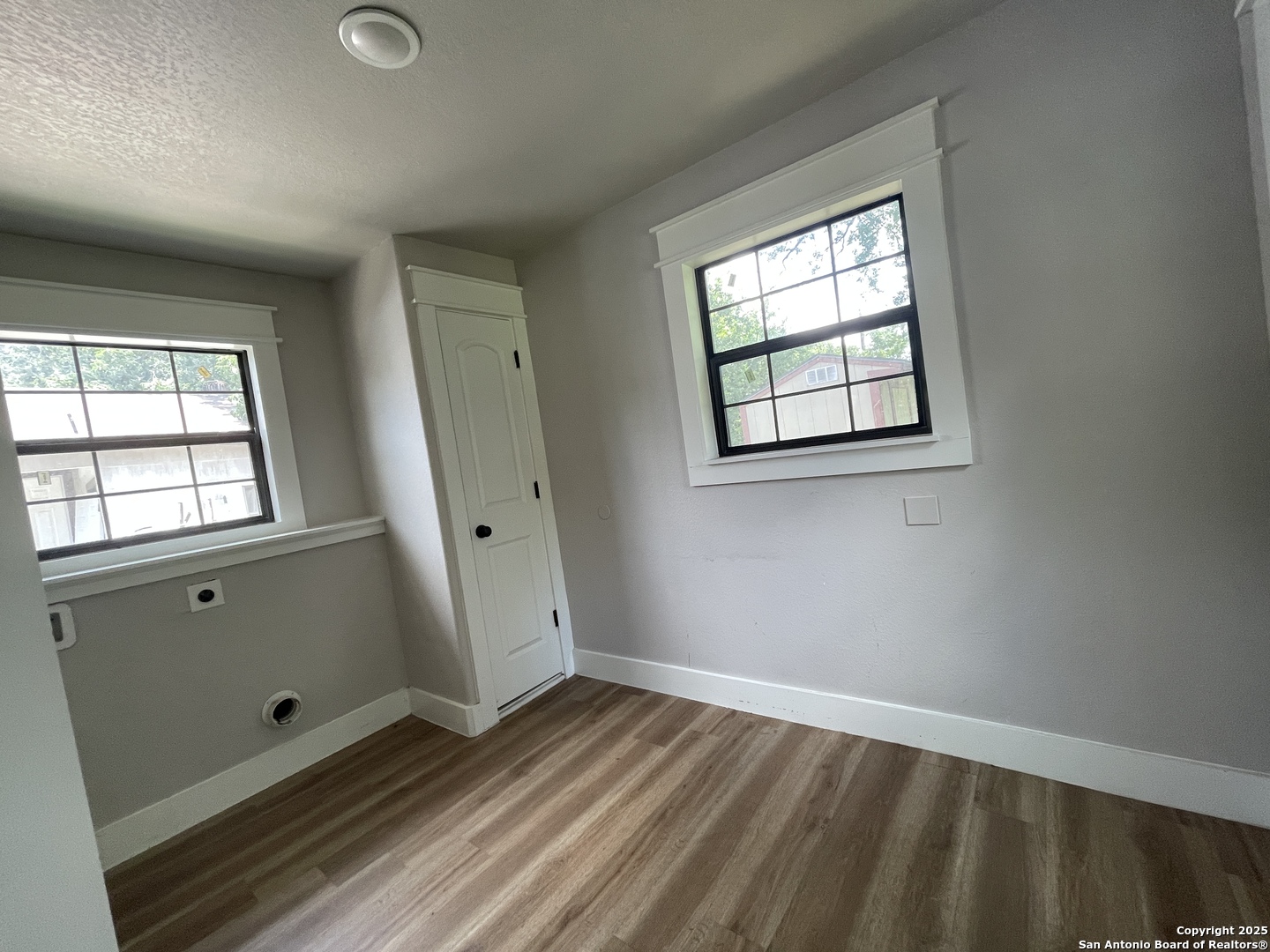 603 Humboldt