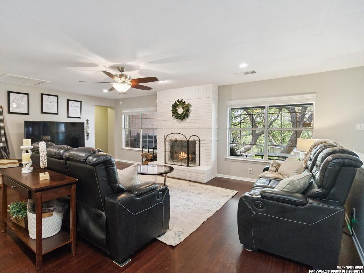 17422 Sapphire Rim Dr