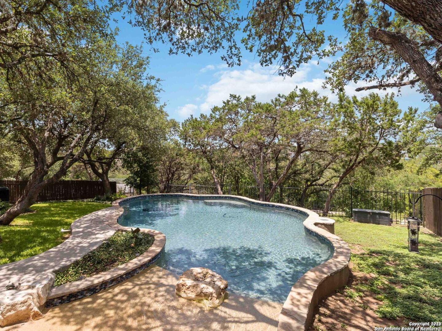 17422 Sapphire Rim Dr