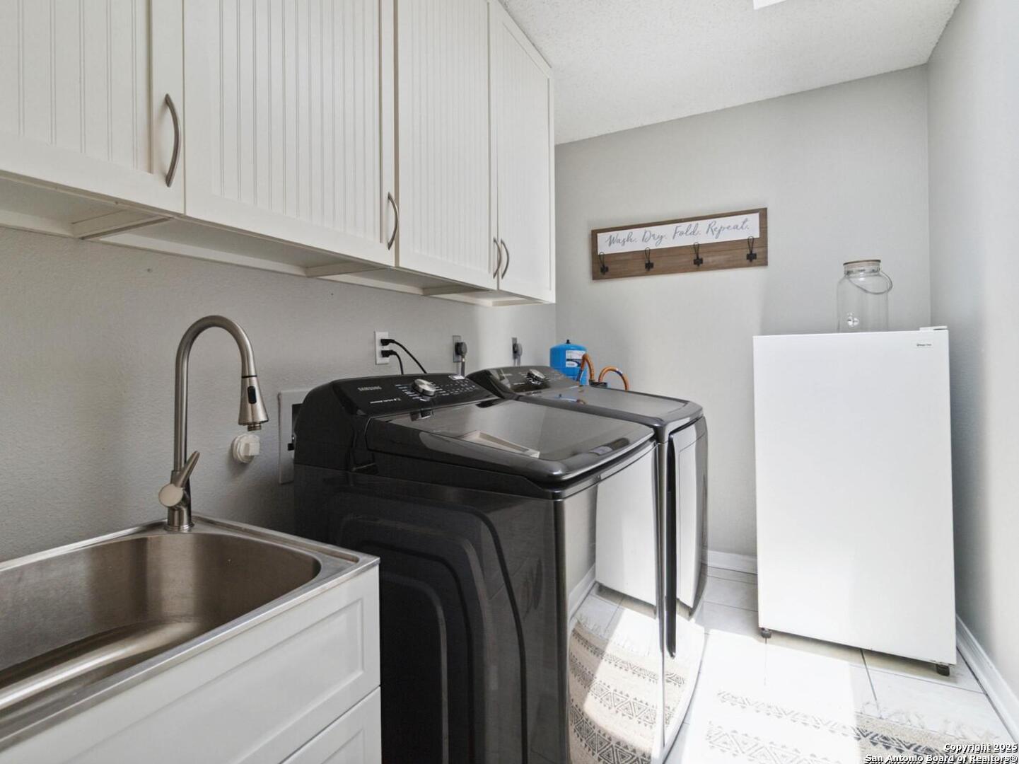 17422 Sapphire Rim Dr