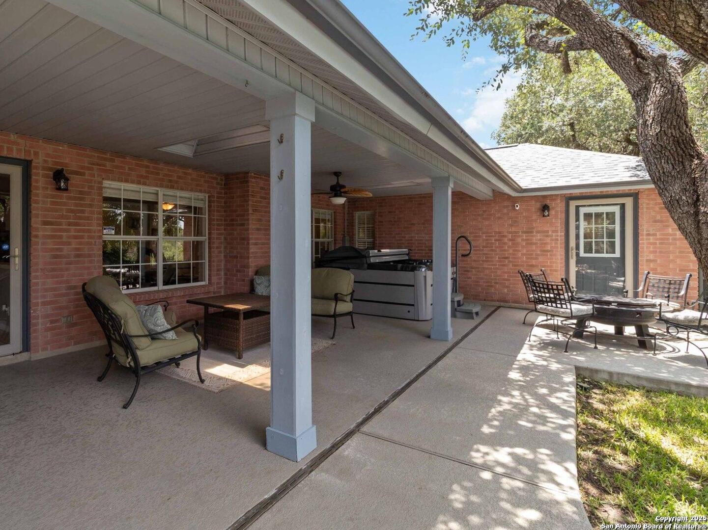 17422 Sapphire Rim Dr