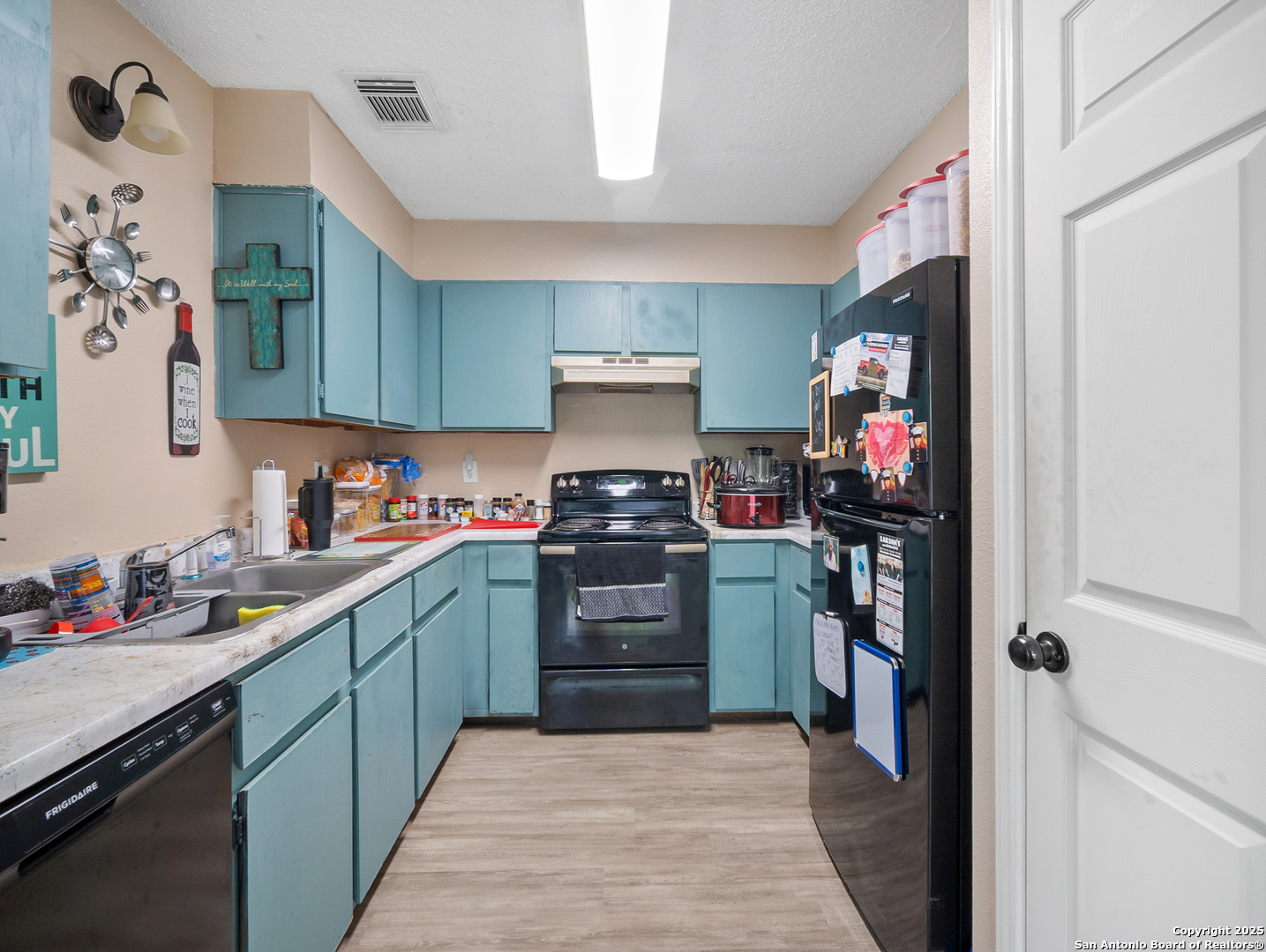14423 Edgemont