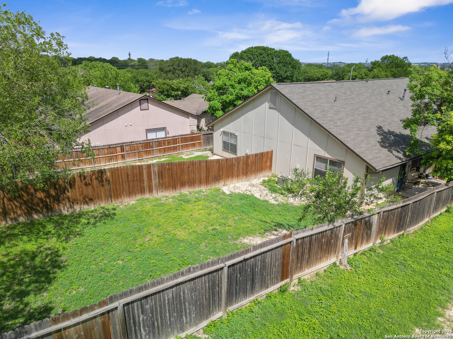 14423 Edgemont