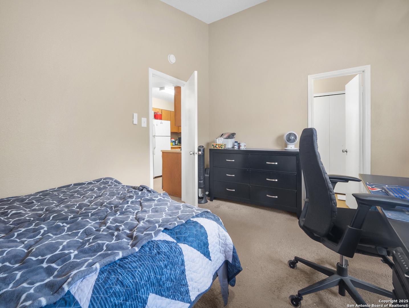 14423 Edgemont