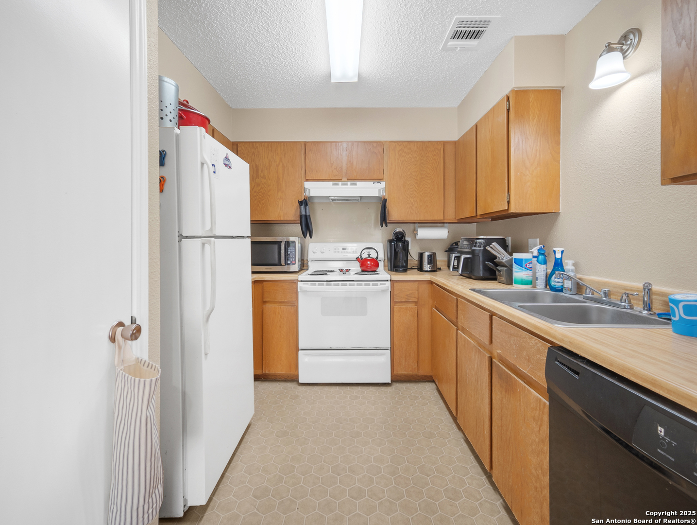 14423 Edgemont