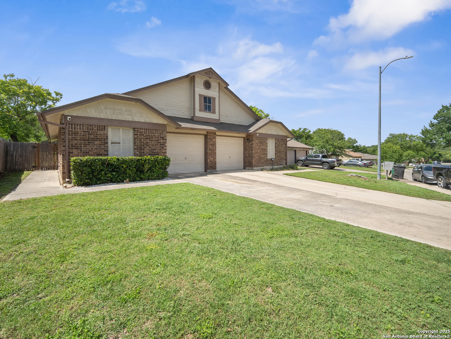 14423 Edgemont