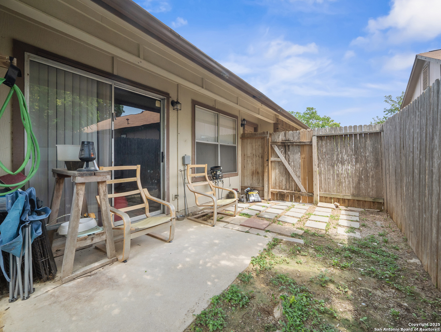 14423 Edgemont