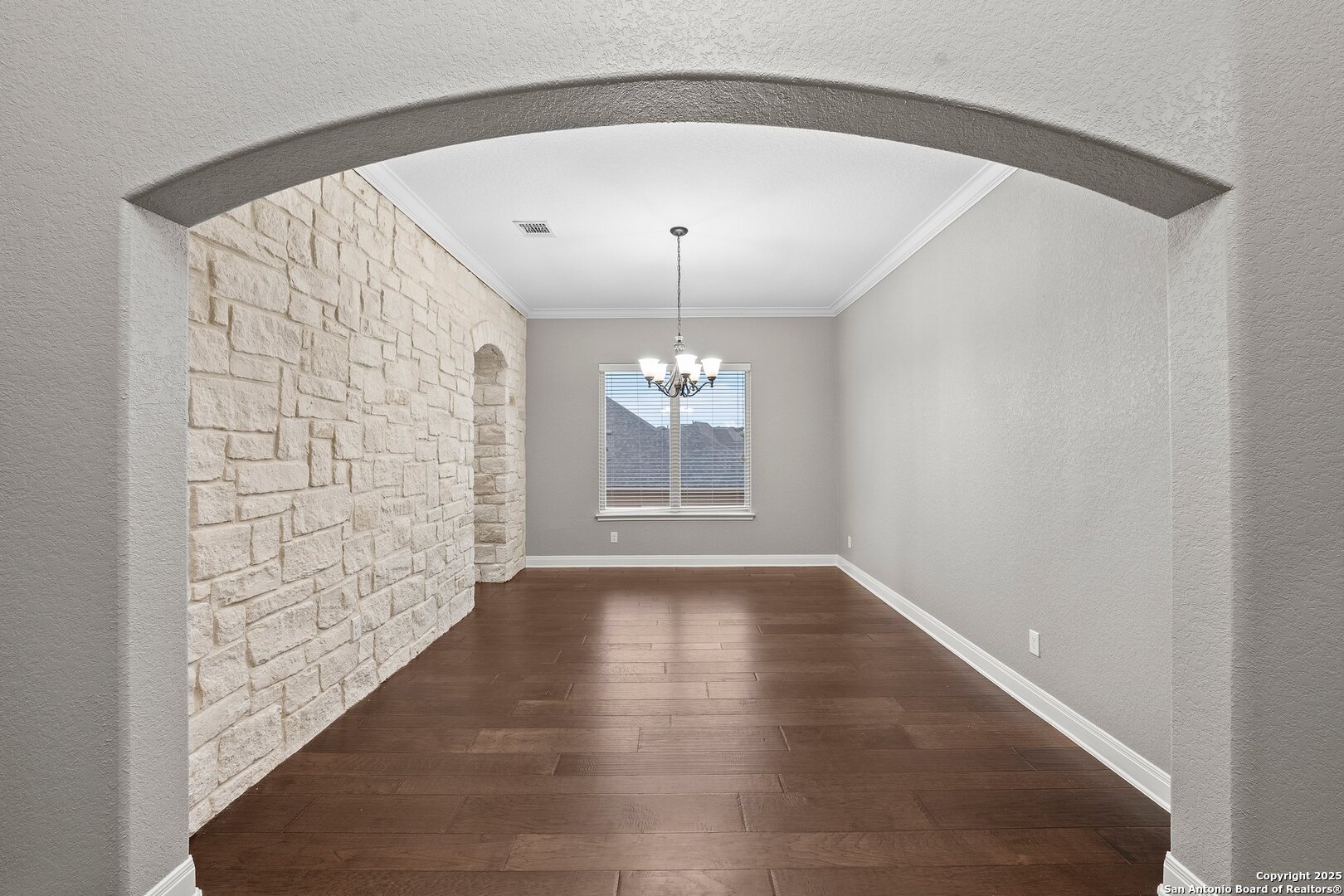 3343 Yukon Straight