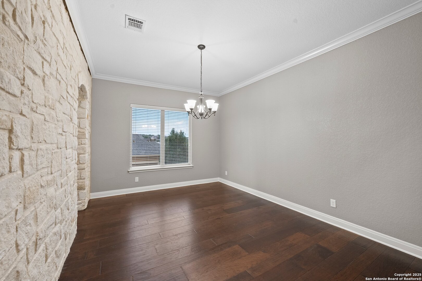 3343 Yukon Straight