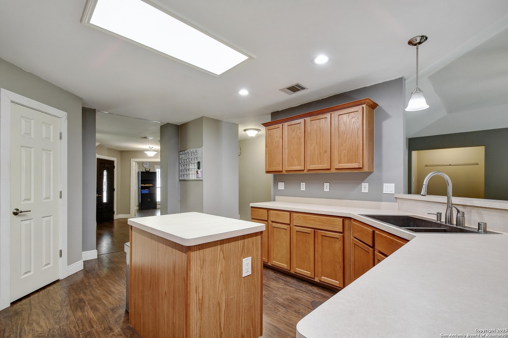 7311 Carriage Ln