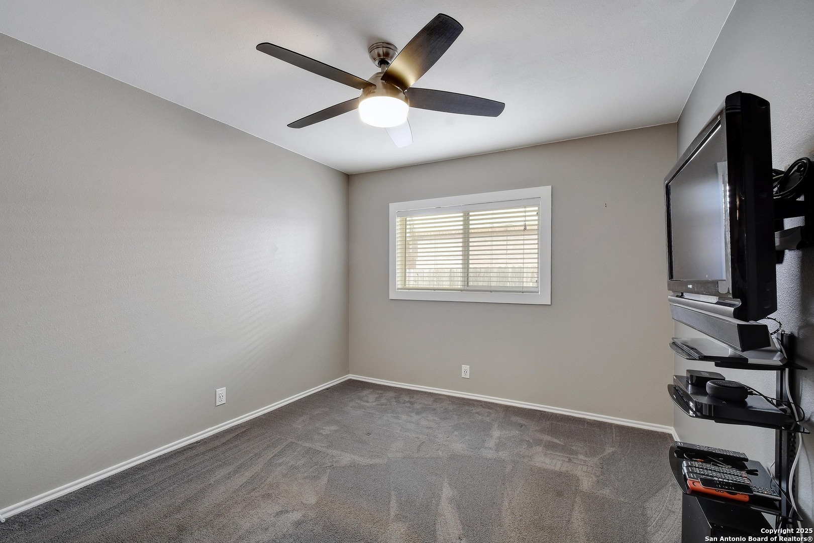 7311 Carriage Ln