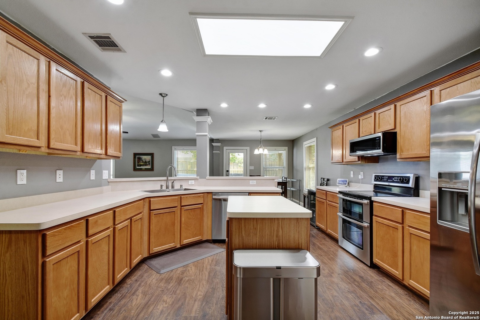 7311 Carriage Ln