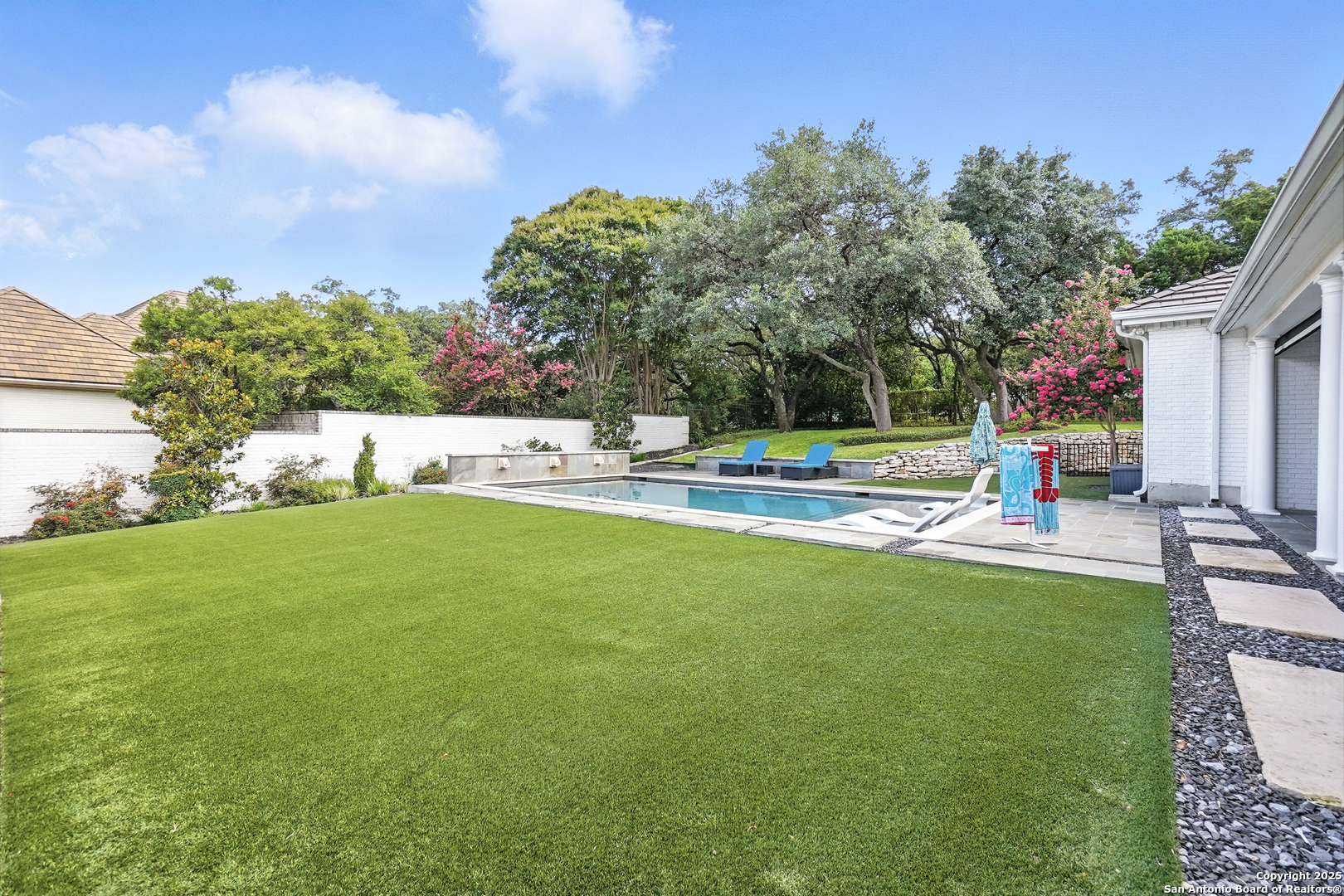 5 Sherborne Ln