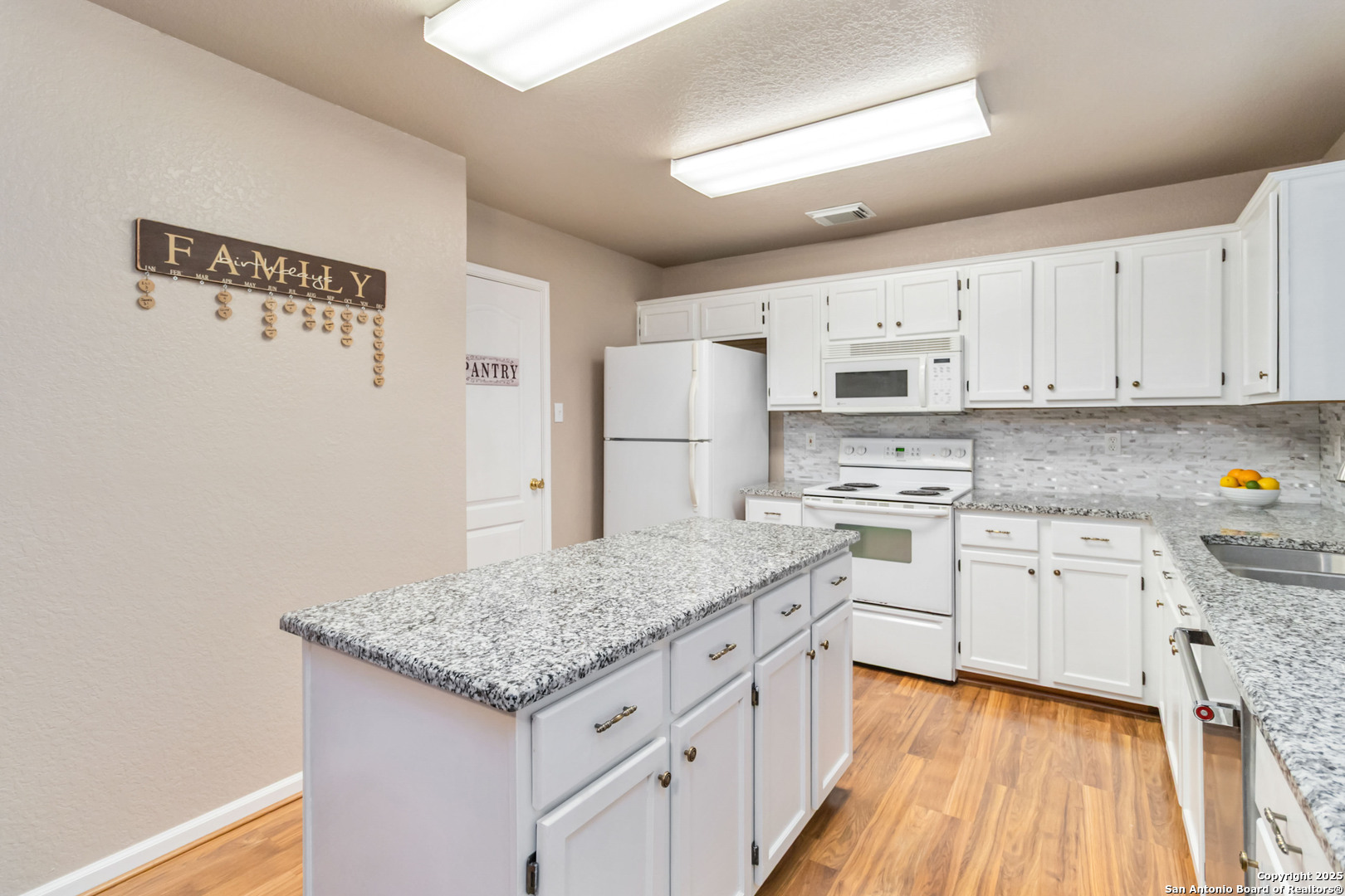 439 Bobcat Hollow