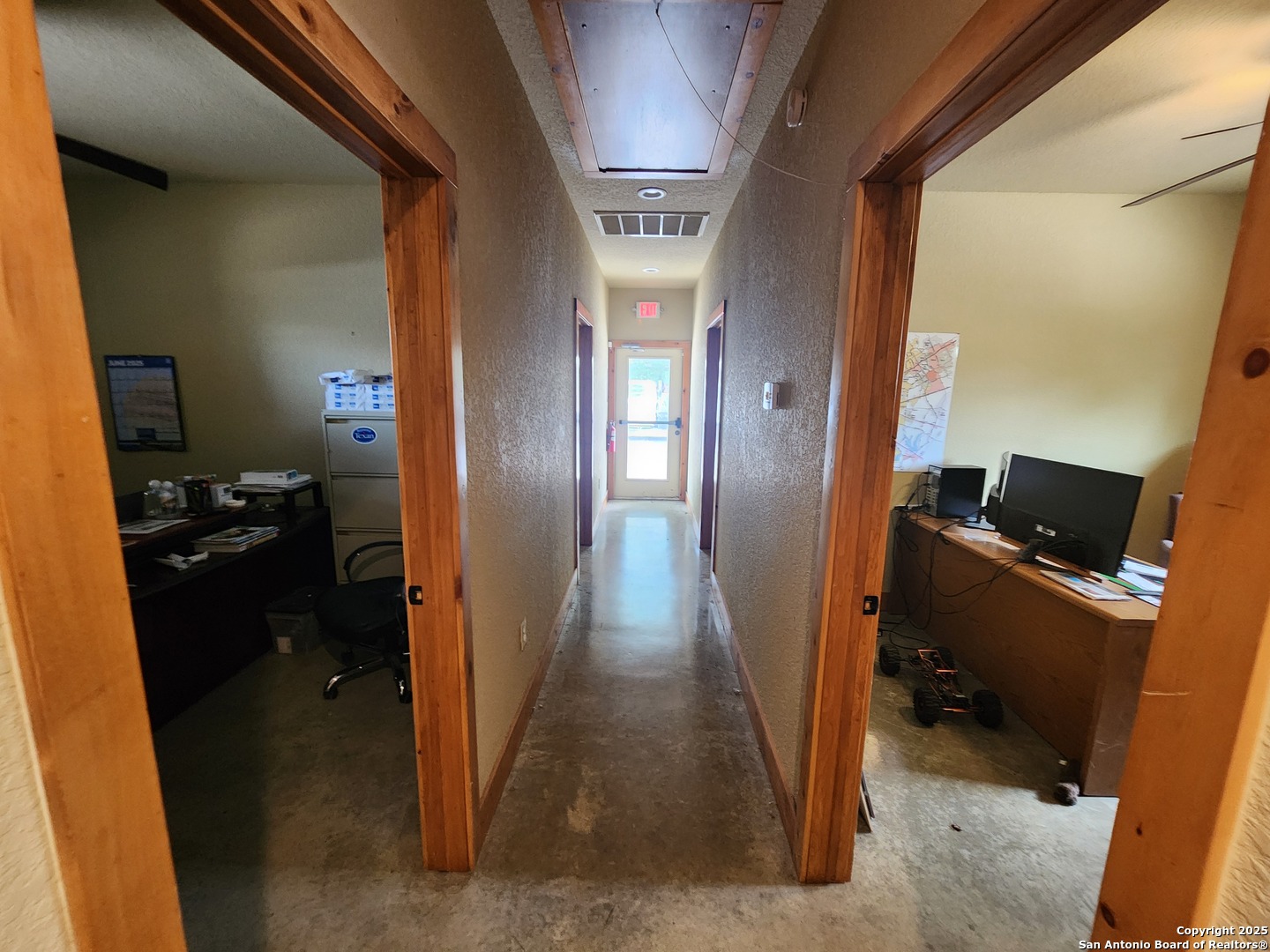 2571 Macarthur