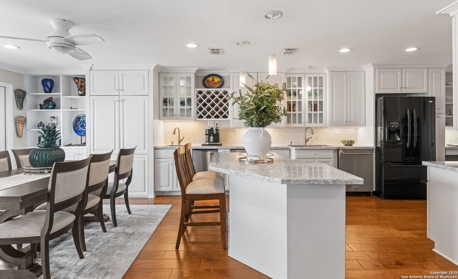 4270 Ocean Drive Unit: 11
