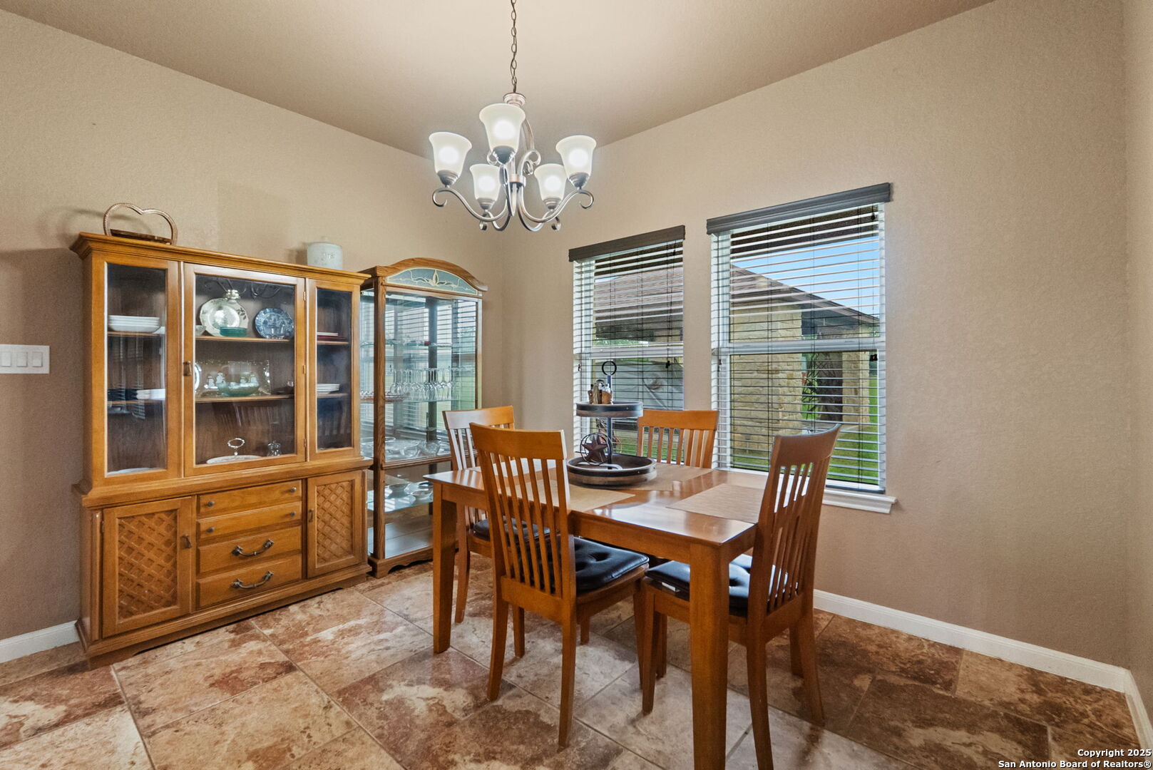 800 County Road 467
